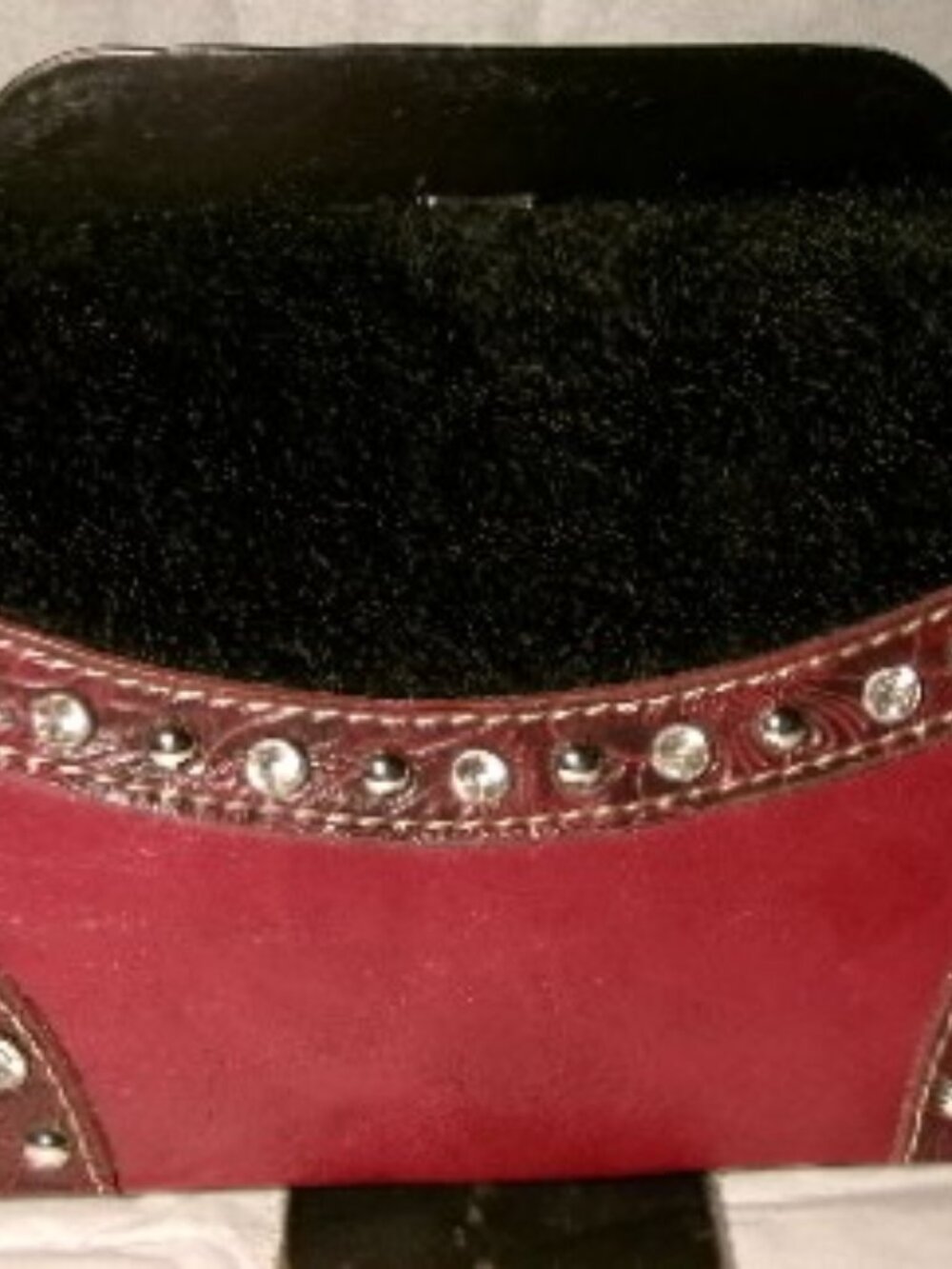 Red Leather Ladies Western Style Wallet**Rhinestone Studs**